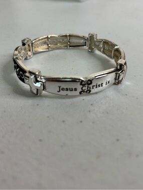 Silver Christian Message Cross Stretch Bracelet - Jesus Christ
